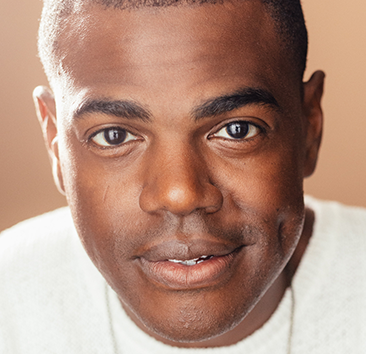 Ahmad Simmons